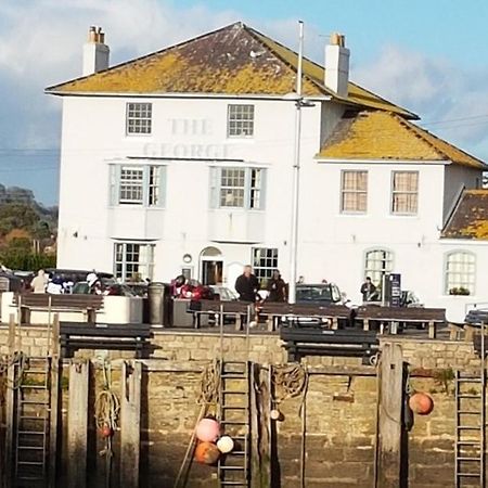The George Hotel West Bay Exterior photo