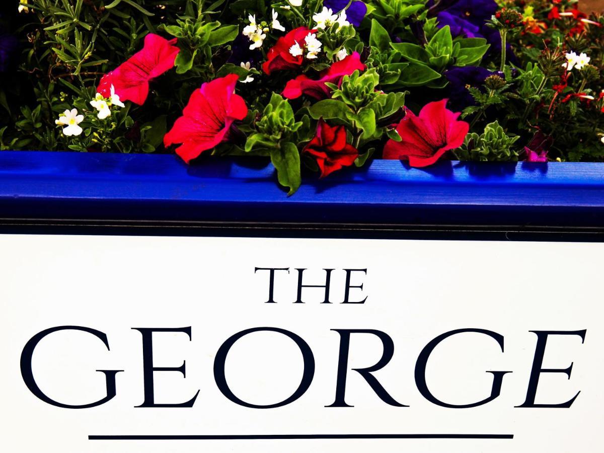The George Hotel West Bay Exterior photo